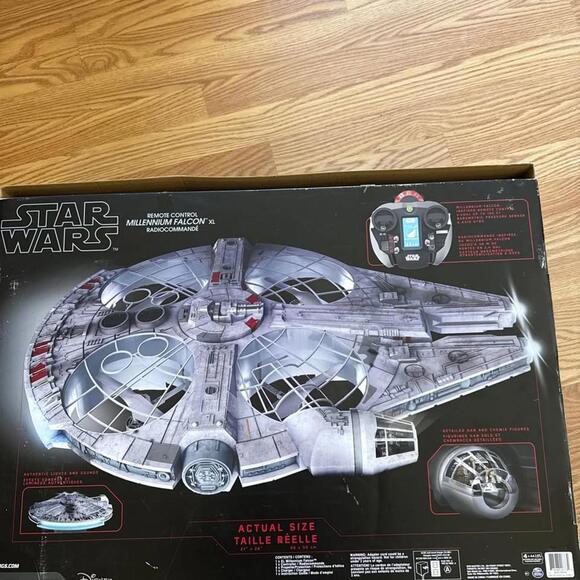 Air Hogs Star Wars Millennium Falcon XL Remote Control Drone 27 Inch - Picture 4 of 4